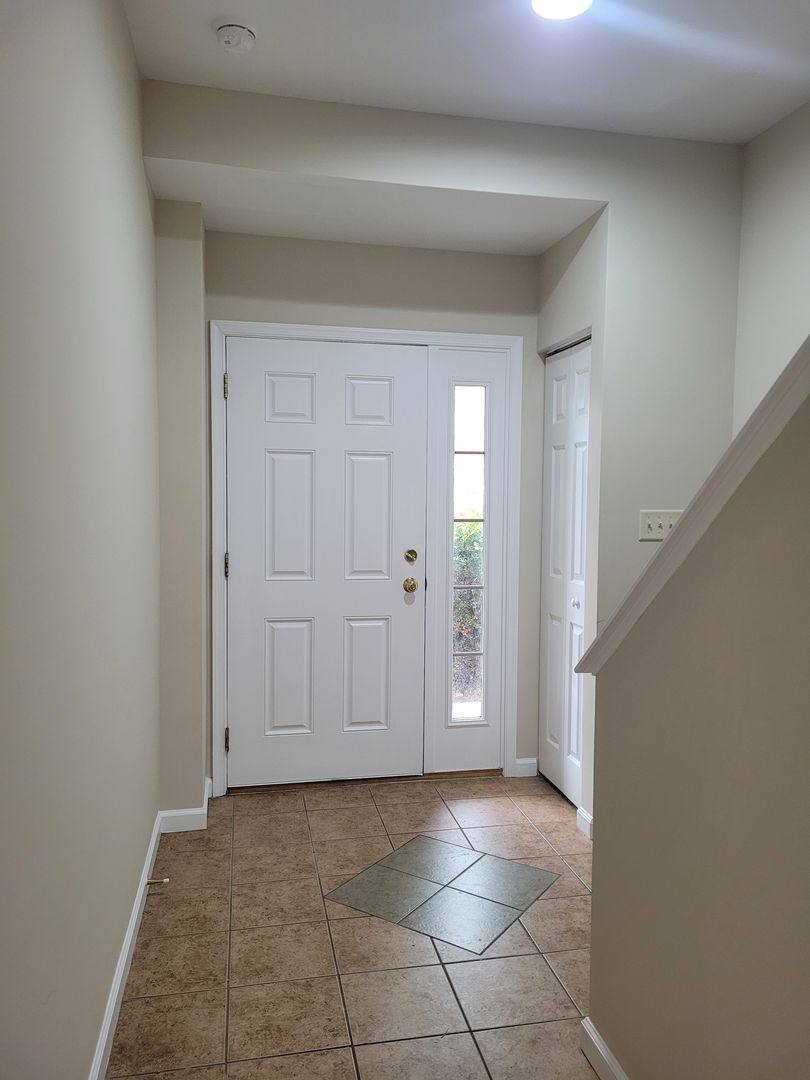 Townhouse for rent at 2029 Powell Dr, Chambersburg, PA 17201