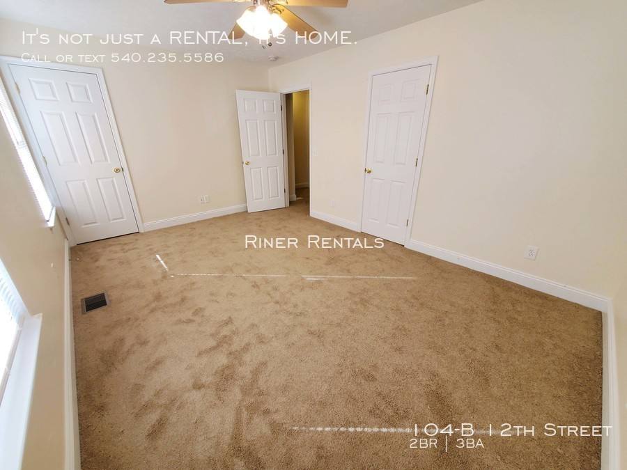 Townhouse for rent at 104-B 12th St, Grottoes, VA 24441