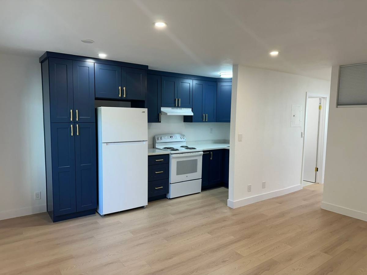Apartment for rent at 10317 Jordan Ave, Chatsworth, CA 91311