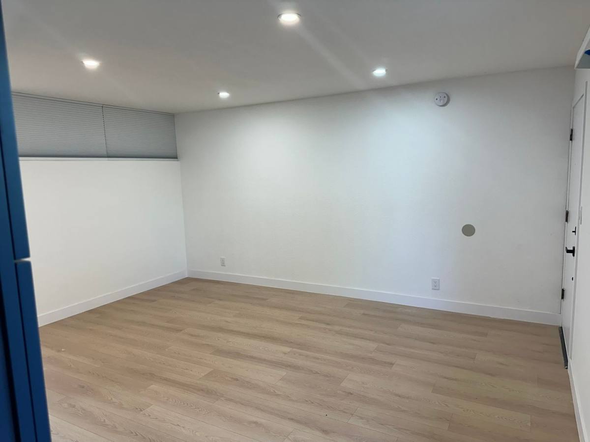 Apartment for rent at 10317 Jordan Ave, Chatsworth, CA 91311