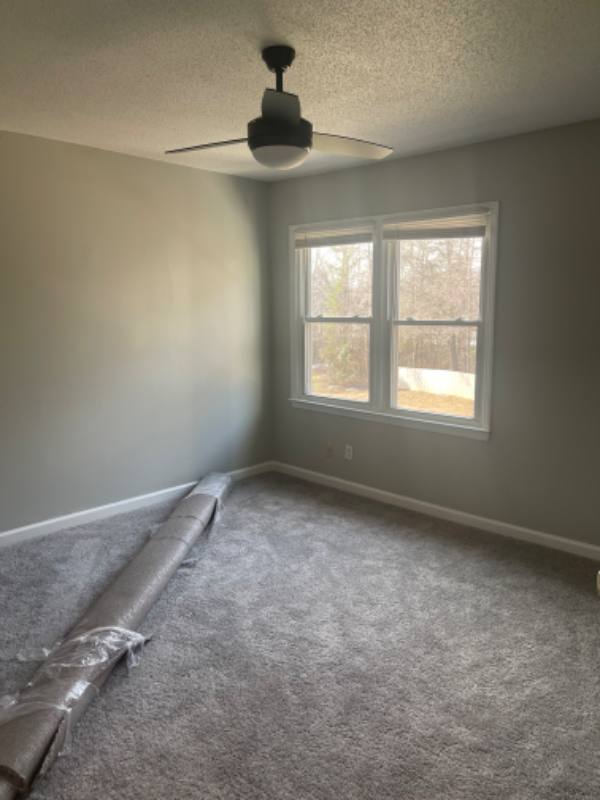 Townhouse for rent at 1139 Glendale Dr, Greensboro, NC 27406