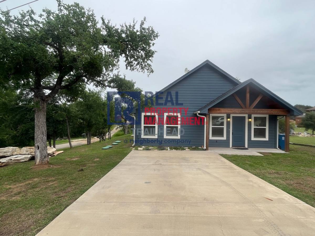 House for rent at 2700 Steepleridge Circle, Granbury, TX 76048