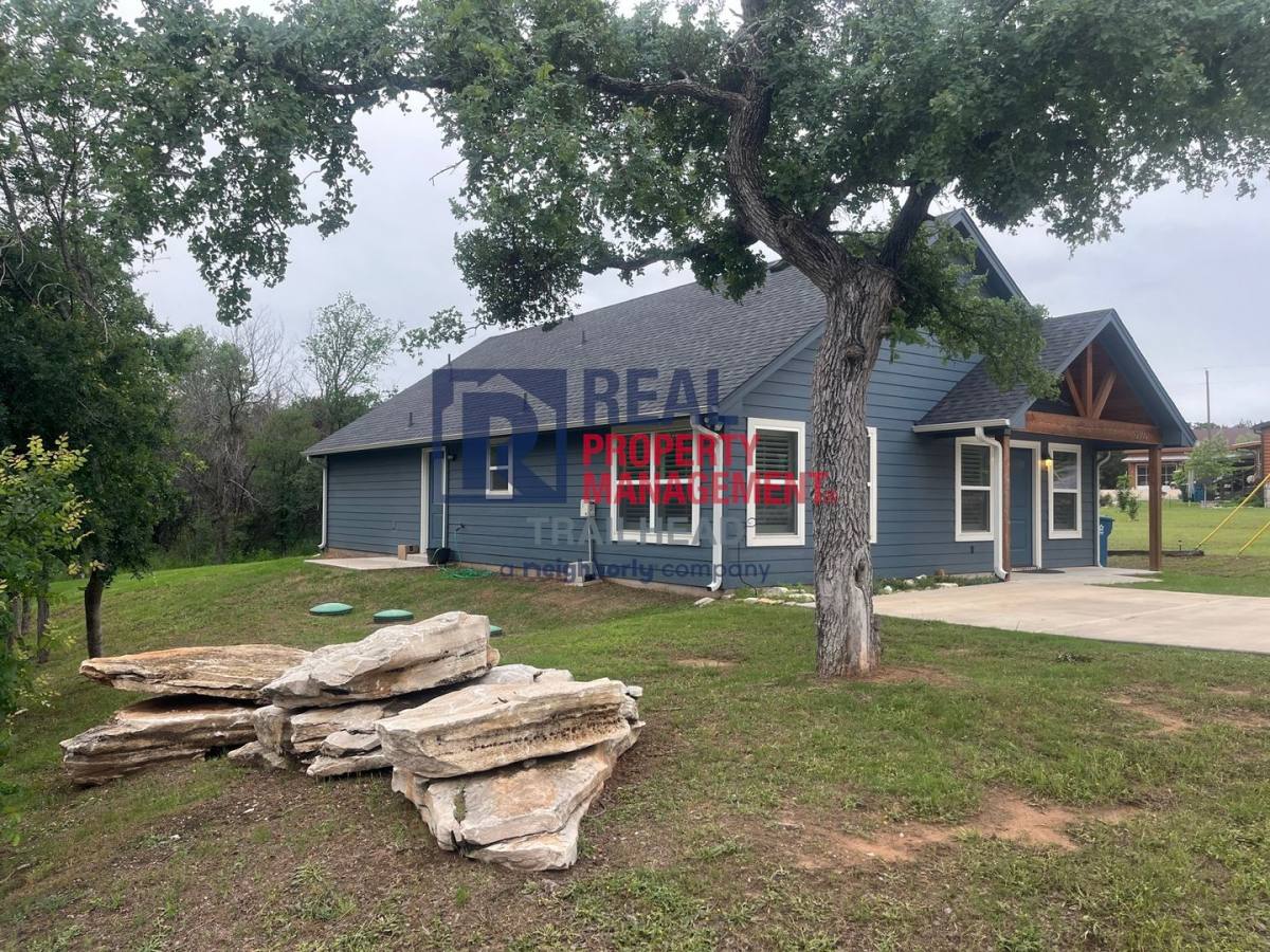 House for rent at 2700 Steepleridge Circle, Granbury, TX 76048