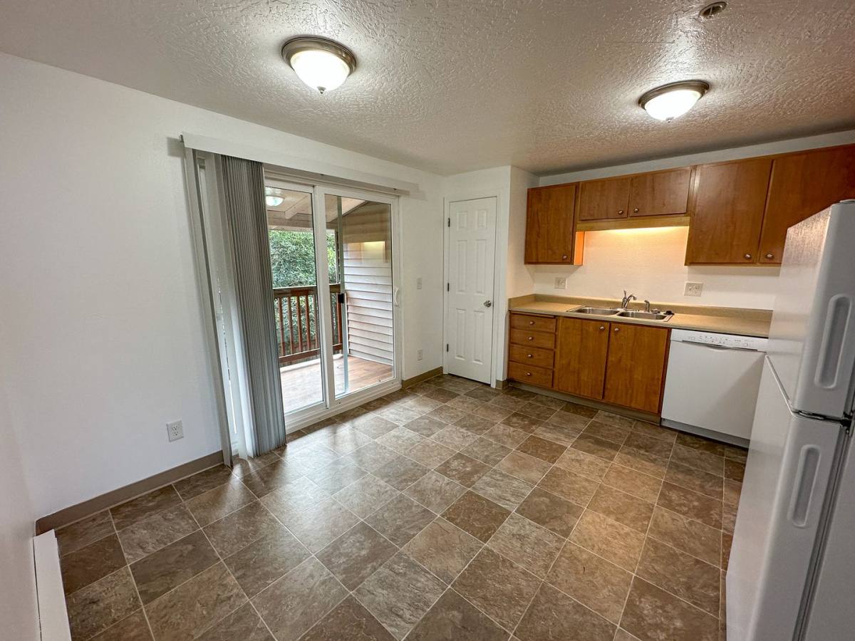 Apartment for rent at 3446-3462 Hadley St NE, Salem, OR 97301