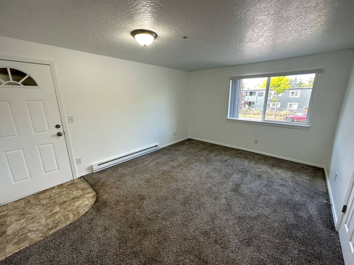 Apartment for rent at 3446-3462 Hadley St NE, Salem, OR 97301