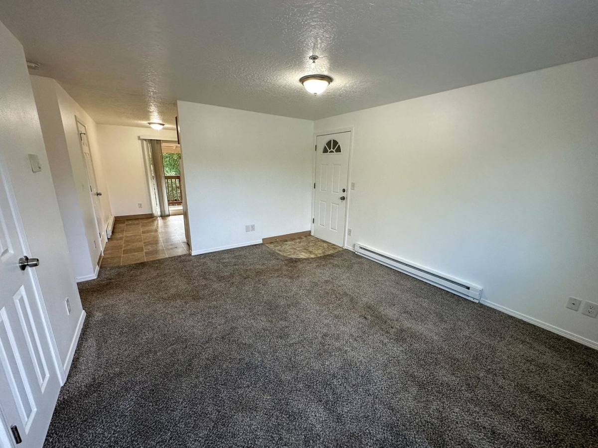 Apartment for rent at 3446-3462 Hadley St NE, Salem, OR 97301