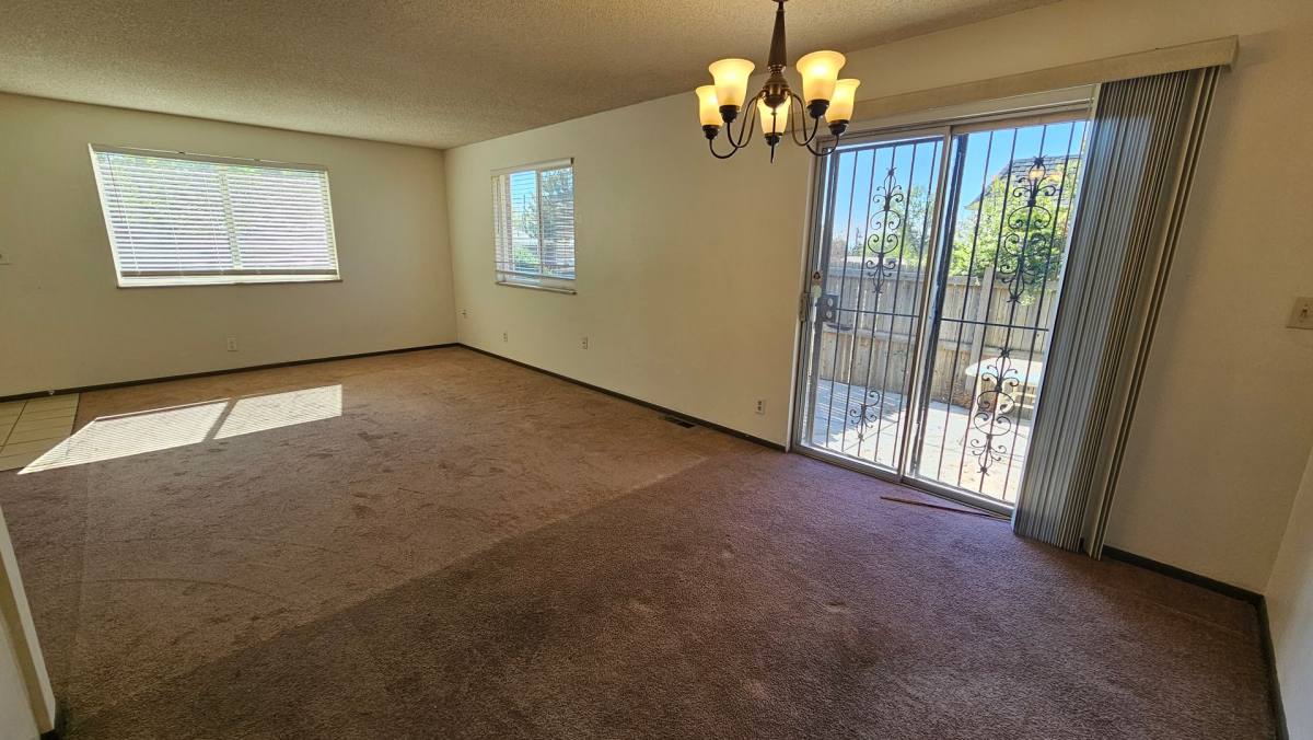 Townhouse for rent at 9783 Croke Dr, Denver, CO 80260