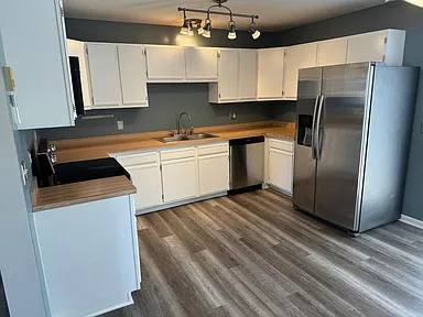 Townhouse for rent at 3127 Galaxy Rd, Dover, PA 17315