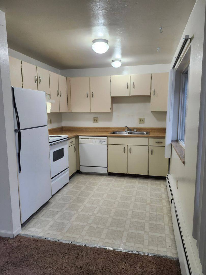 Apartment for rent at 1020 8th St, Golden, CO 80401