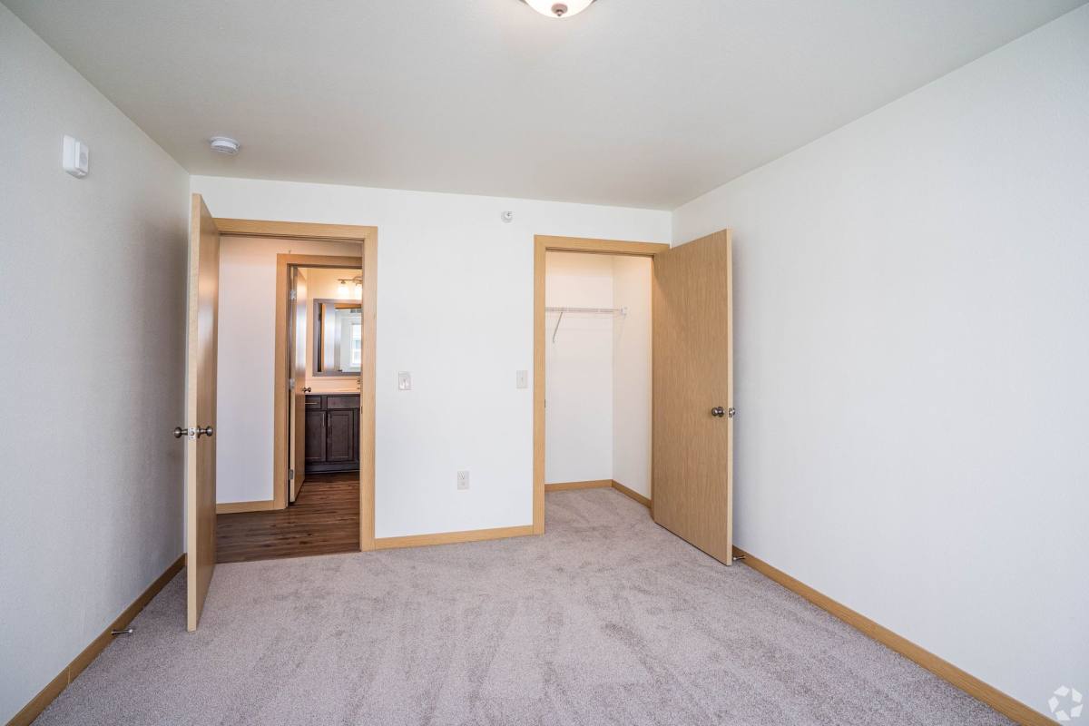 Apartment for rent at 1231 Enterprise Dr, Belle Plaine, MN 56011