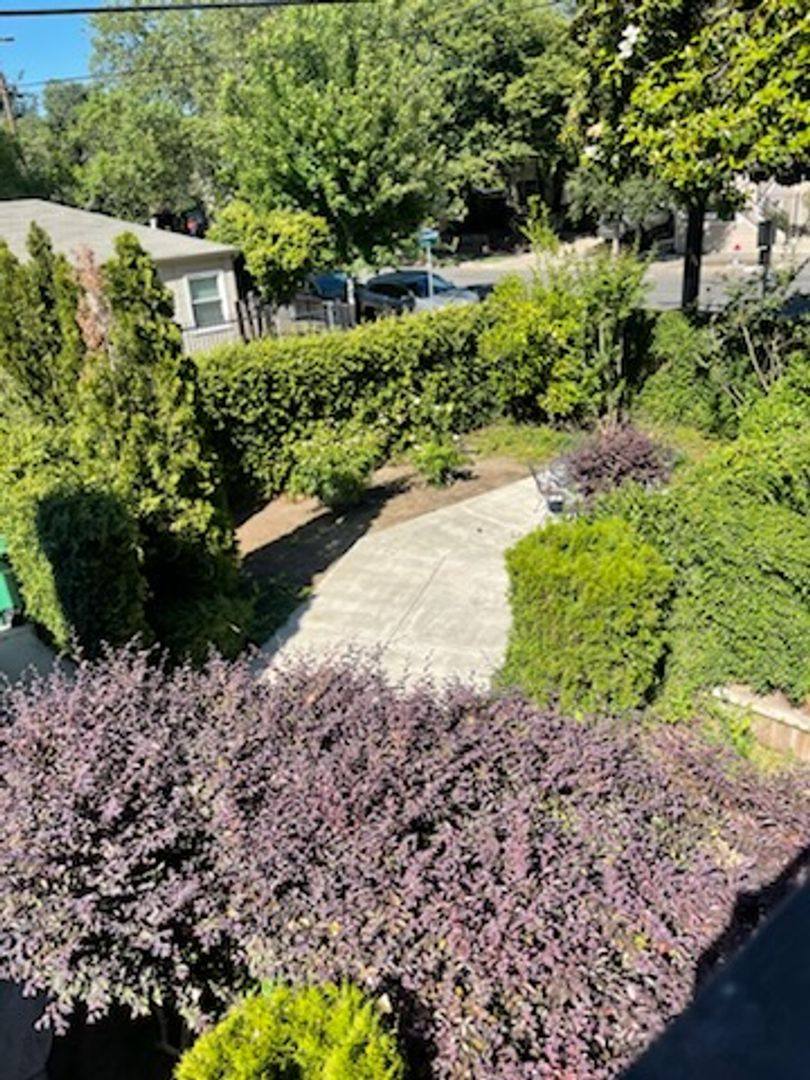 Apartment for rent at 2126 17th St, Sacramento, CA 95818