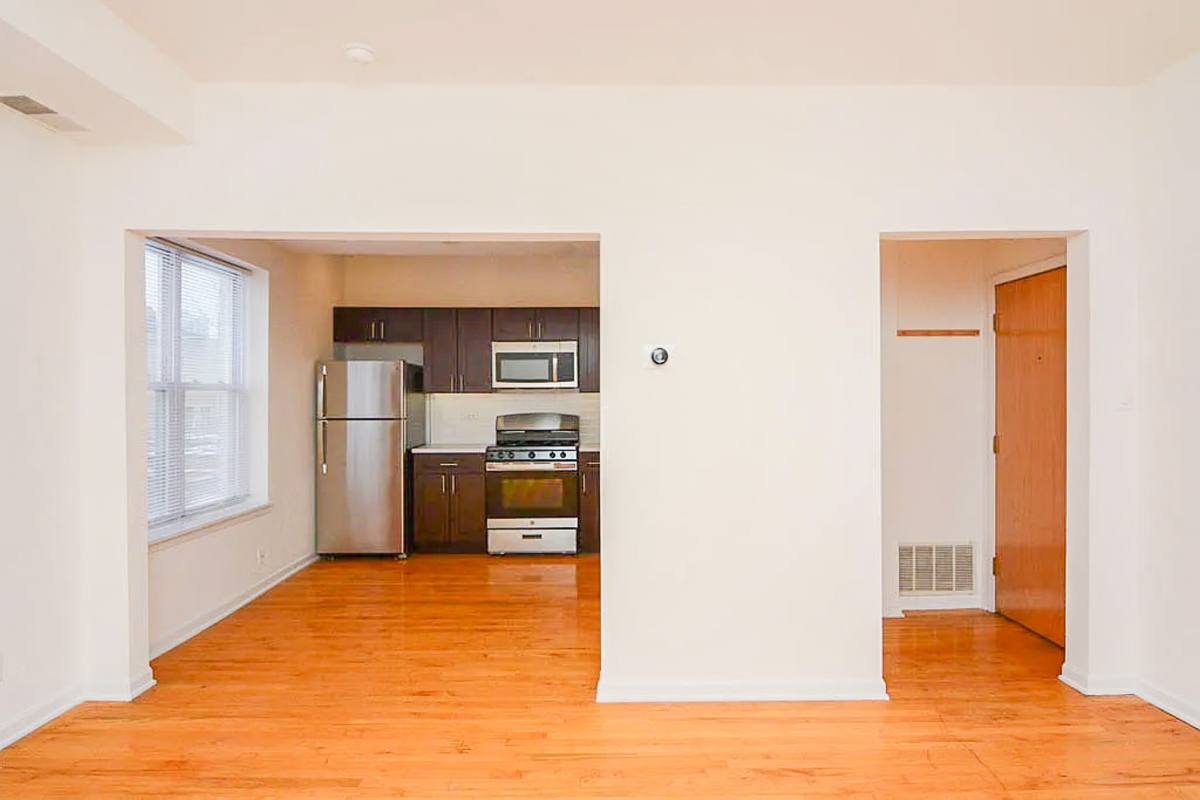 Apartment for rent at 1555 N Mohawk St #3C, Chicago, IL 60610