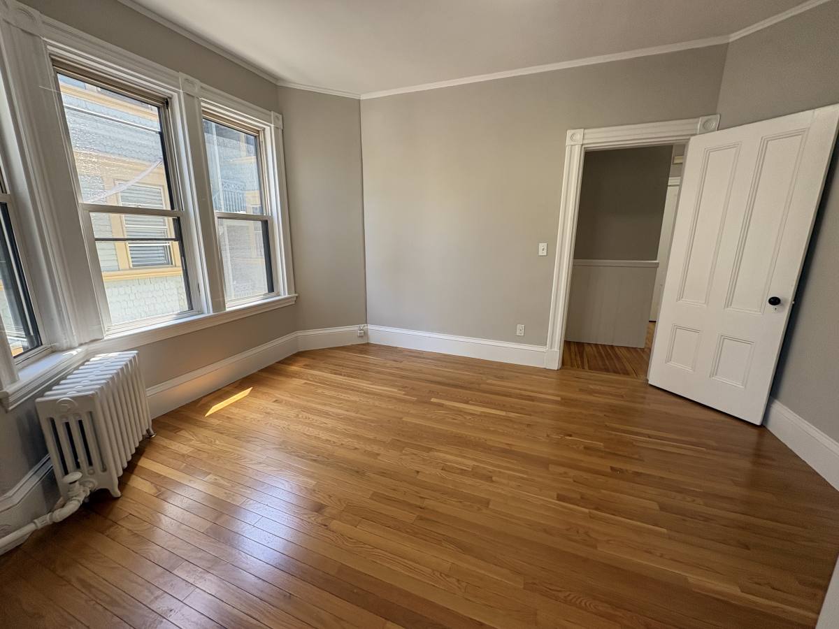 Apartment for rent at 4 Pleasant Ave #3F, Somerville, MA 02143