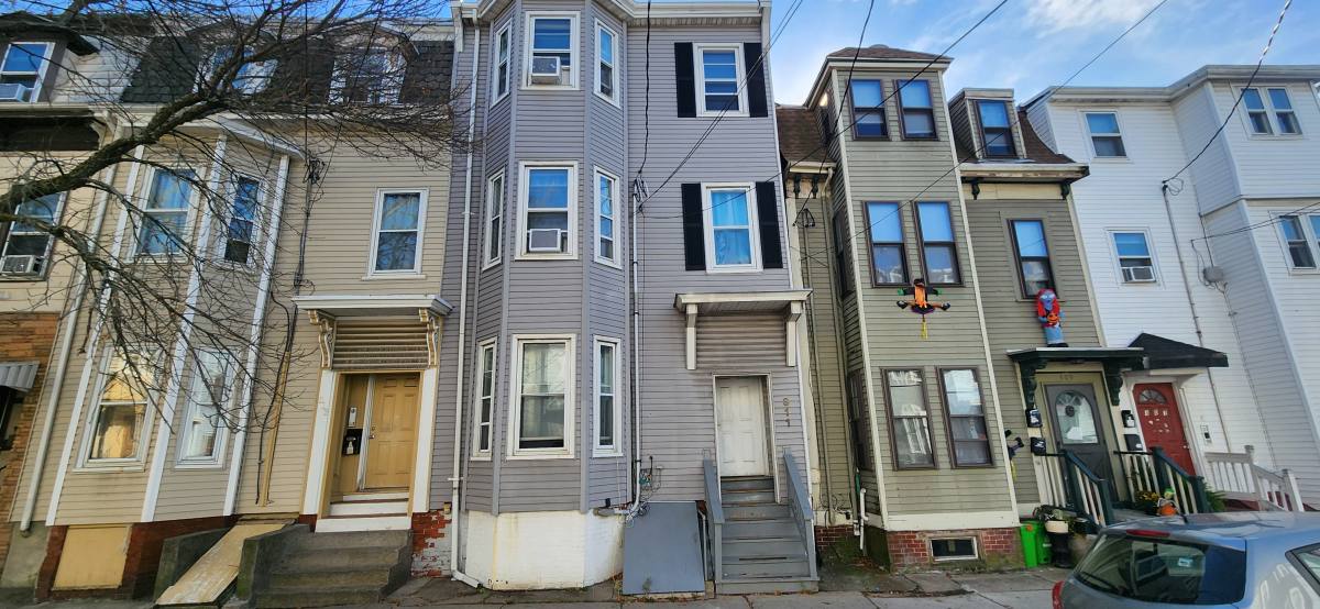 Apartment for rent at 311 Saratoga #2, East Boston, MA 02128