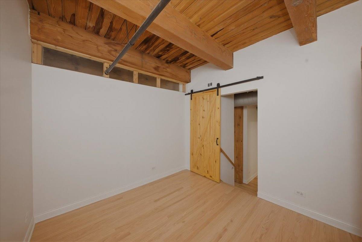 Apartment for rent at 1250 W Van Buren #514, Chicago, IL 60607