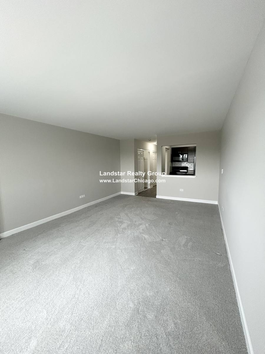 Apartment for rent at 7300 W N Ave #5E, Elmwood Park, IL 60707