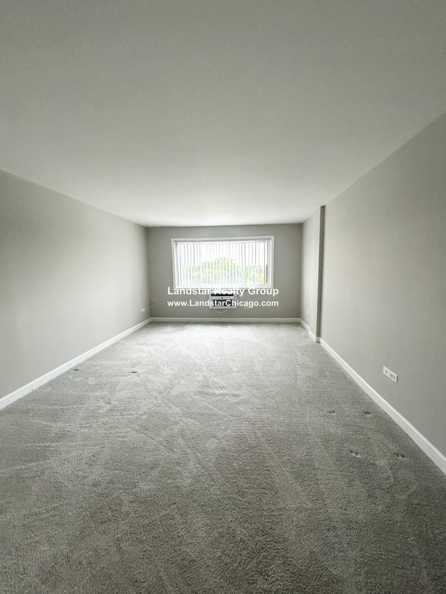 Apartment for rent at 7300 W N Ave #5E, Elmwood Park, IL 60707
