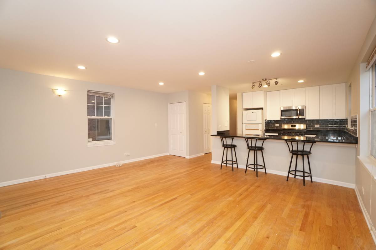 Condo for rent at 1103 N Crosby St #A, Chicago, IL 60610