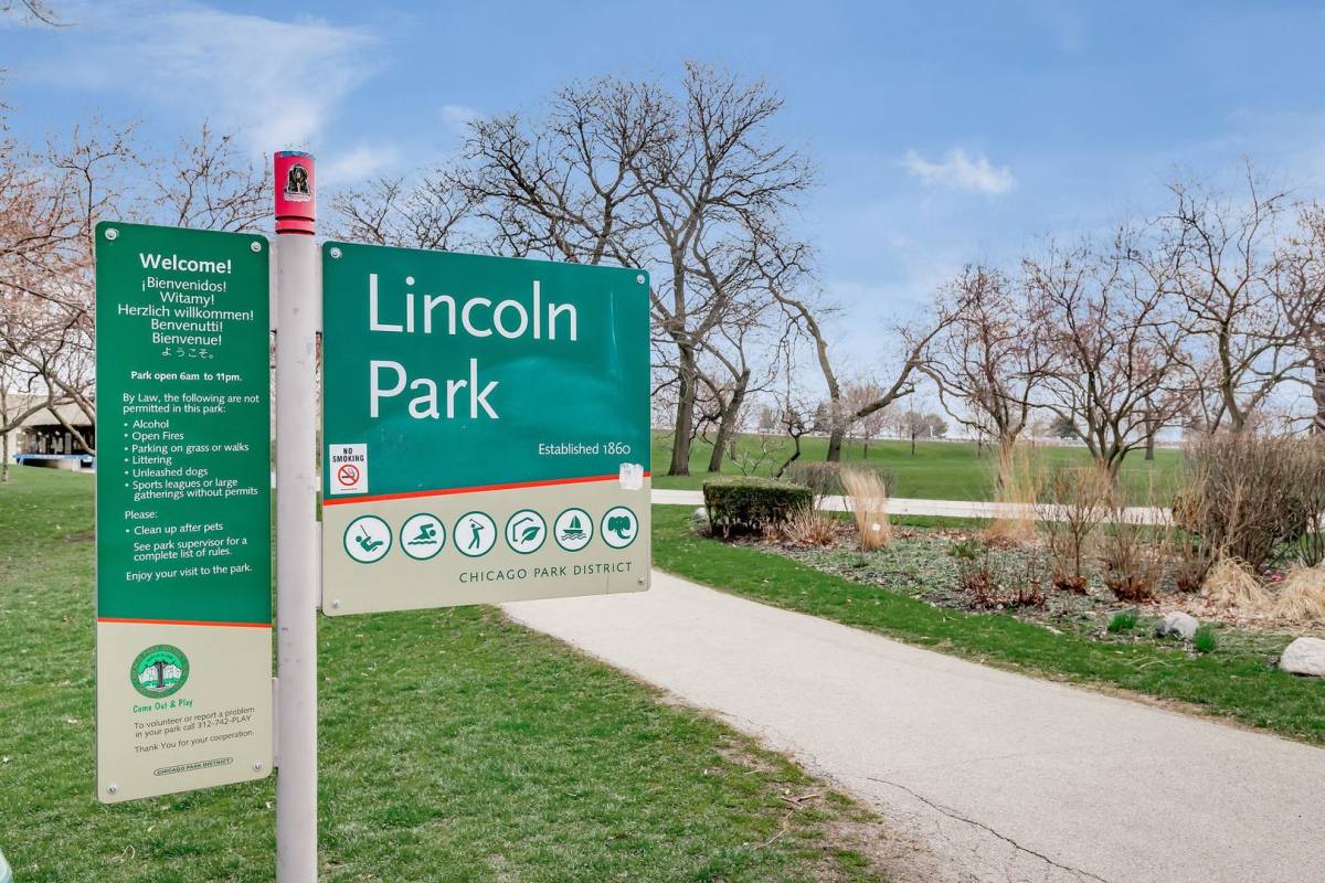 Apartment for rent at 3100 N Lake Shore Dr #1906, Chicago, IL 60657