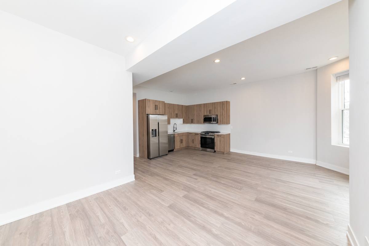 Apartment for rent at 1907 S Racine Ave #2F, Chicago, IL 60608