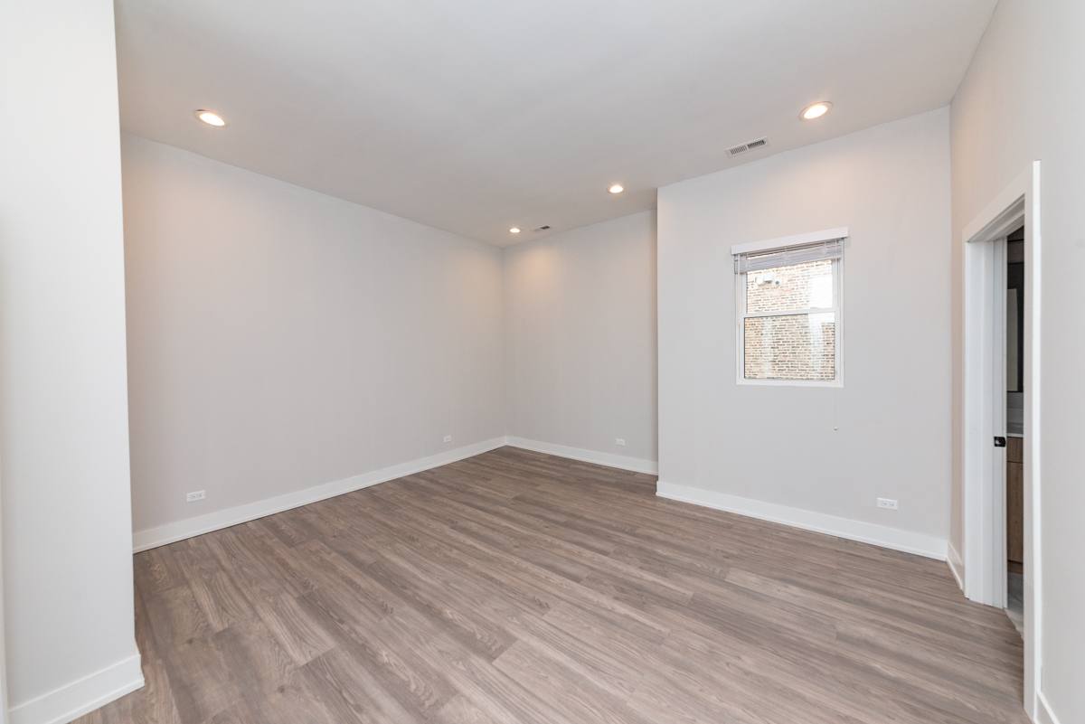 Apartment for rent at 1907 S Racine Ave #2F, Chicago, IL 60608