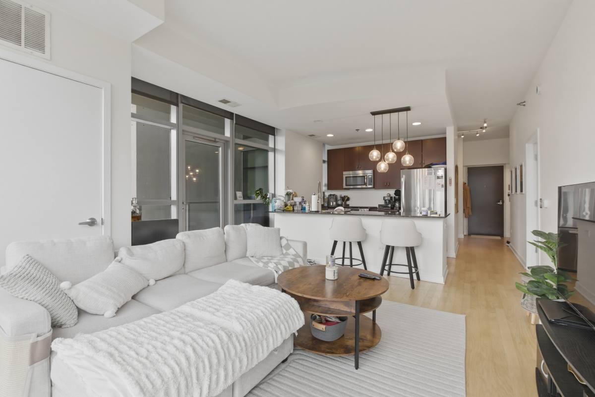 Condo for rent at 303 W Ohio St #3006, Chicago, IL 60654