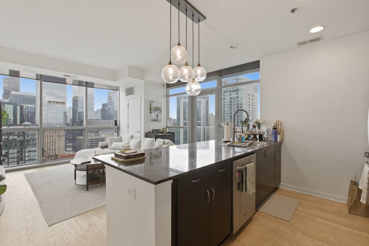 Condo for rent at 303 W Ohio St #3006, Chicago, IL 60654