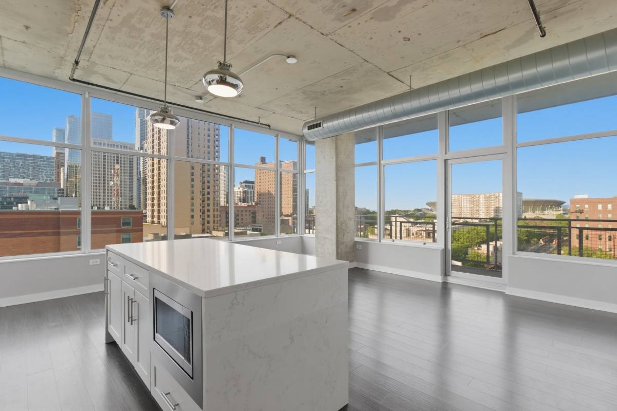 Apartment for rent at 50 E 16th St #804, Chicago, IL 60616