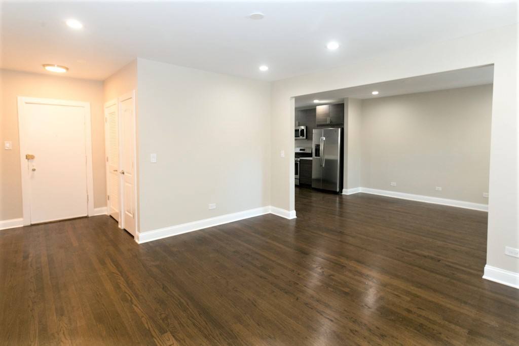 Apartment for rent at 1432 W Farragut Ave #3A, Chicago, IL 60640