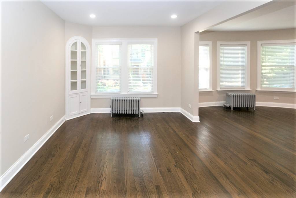 Apartment for rent at 1432 W Farragut Ave #3A, Chicago, IL 60640