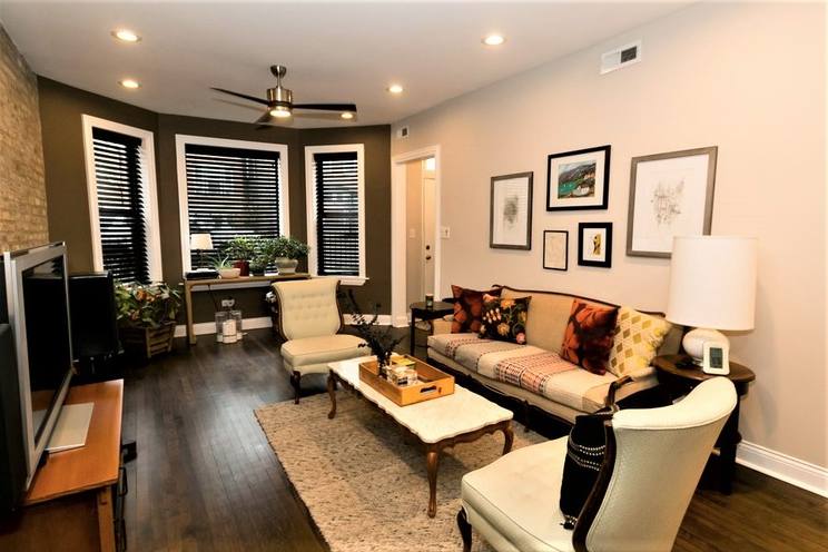 Apartment for rent at 2019 N Hoyne Ave #2R, Chicago, IL 60647