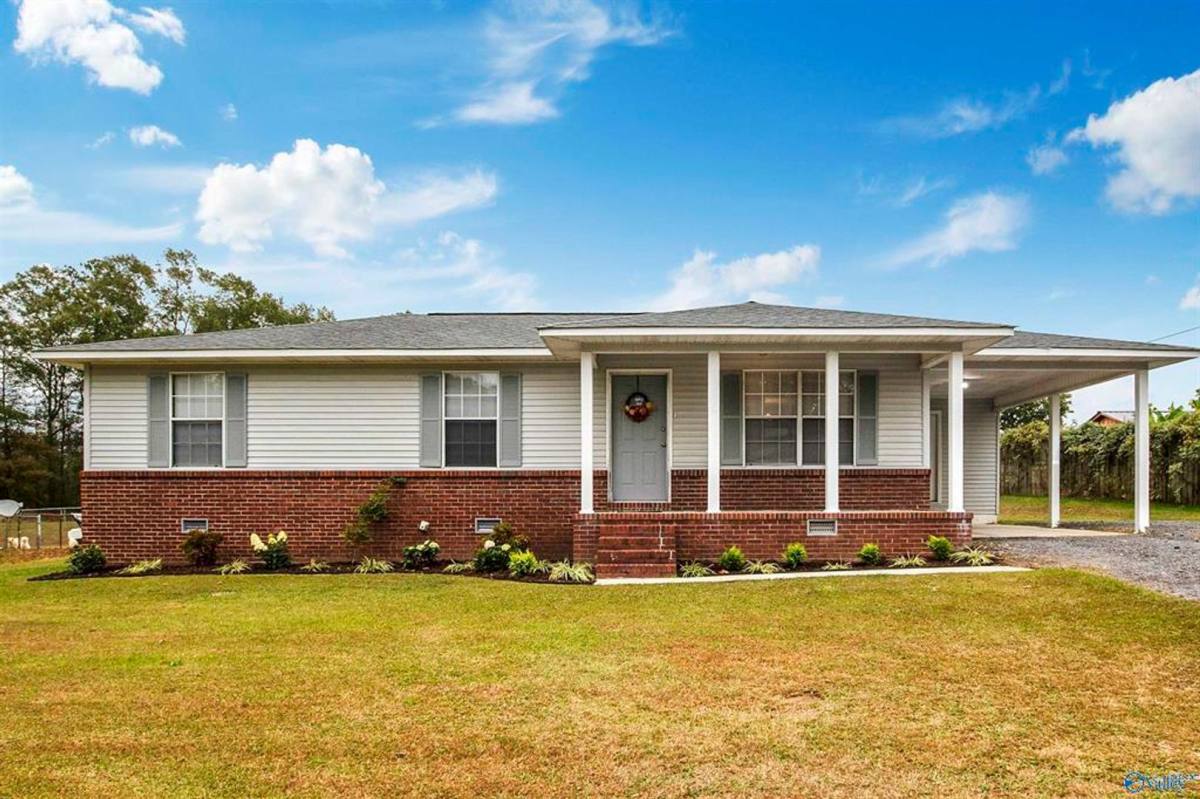 House for rent at 28 Arad Thompson Rd, Arab, AL 35016