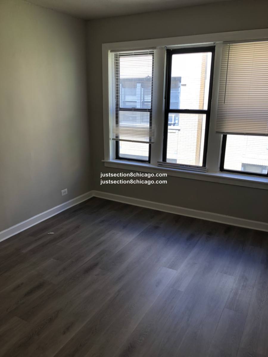 Apartment for rent at 130 N Parkside #301, Chicago, IL 60644