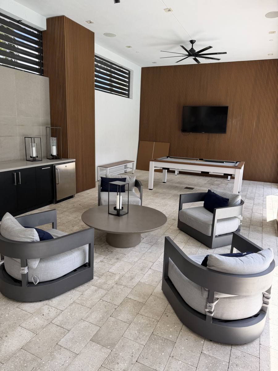 Apartment for rent at 540 NW 159th St #204, Miami, FL 33169