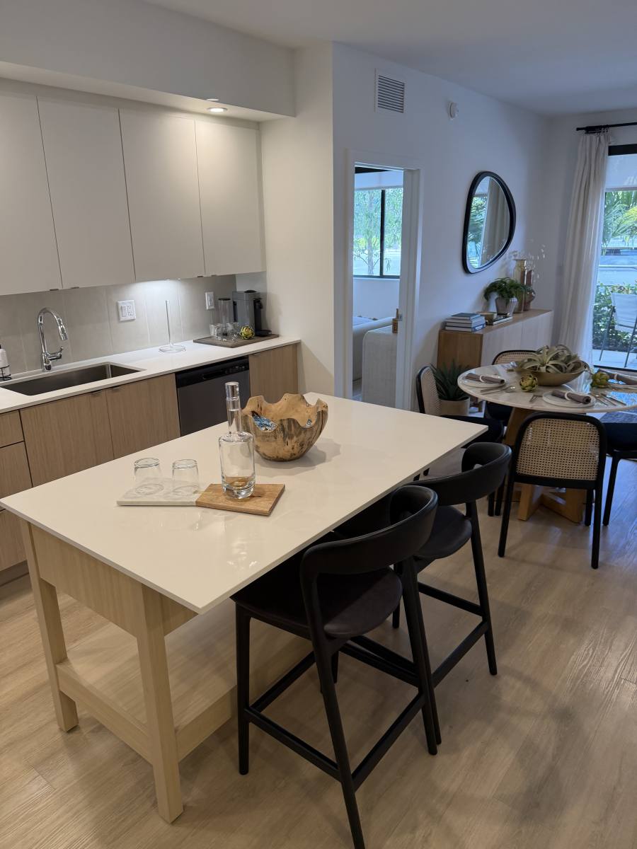 Apartment for rent at 540 NW 159th St #204, Miami, FL 33169