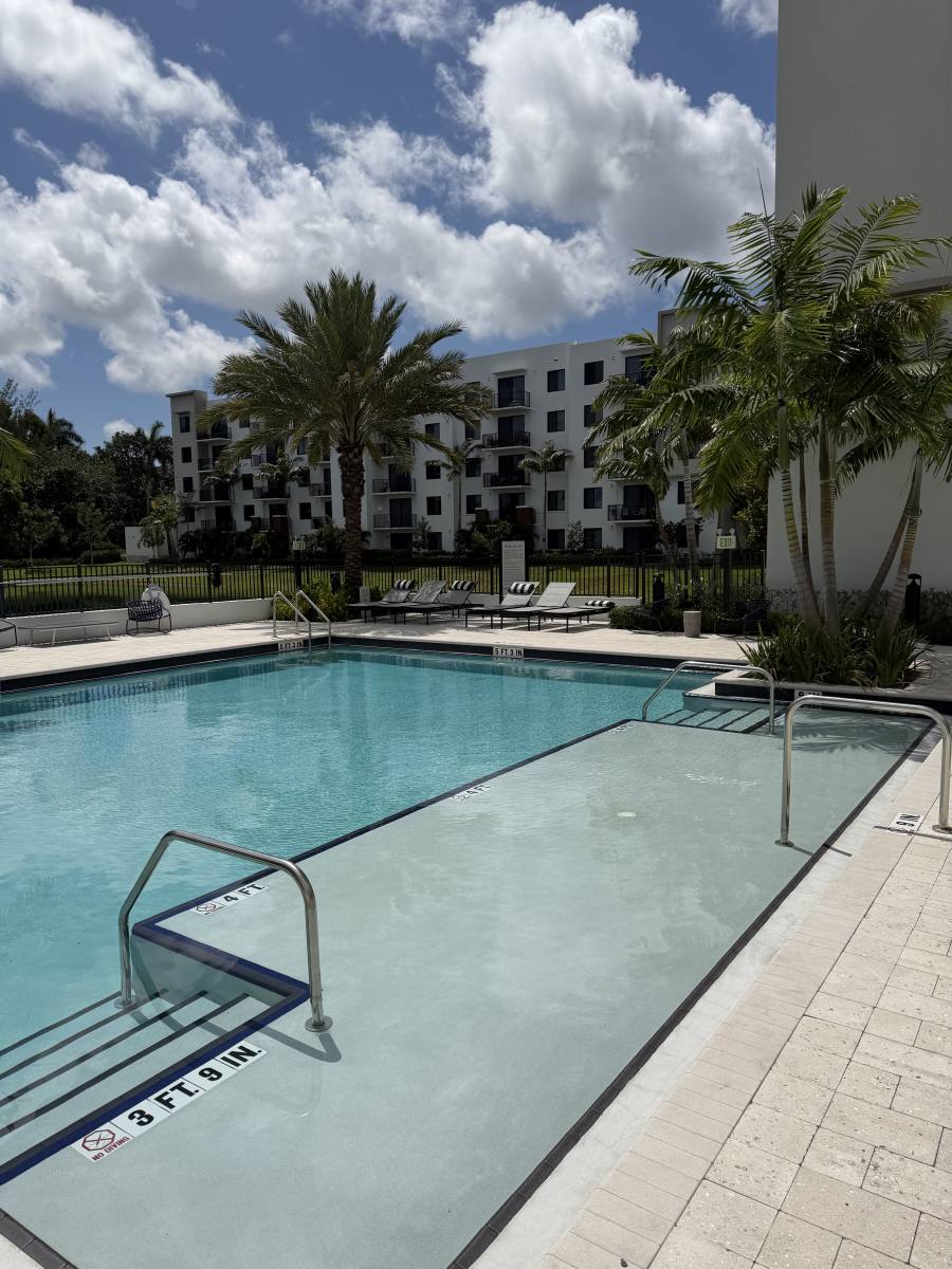 Apartment for rent at 540 NW 159th St #204, Miami, FL 33169