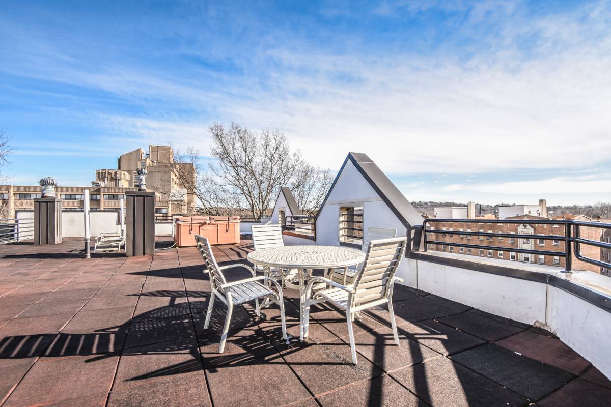 Apartment for rent at 1933 Commonwealth Ave #604, Brighton, MA 02135