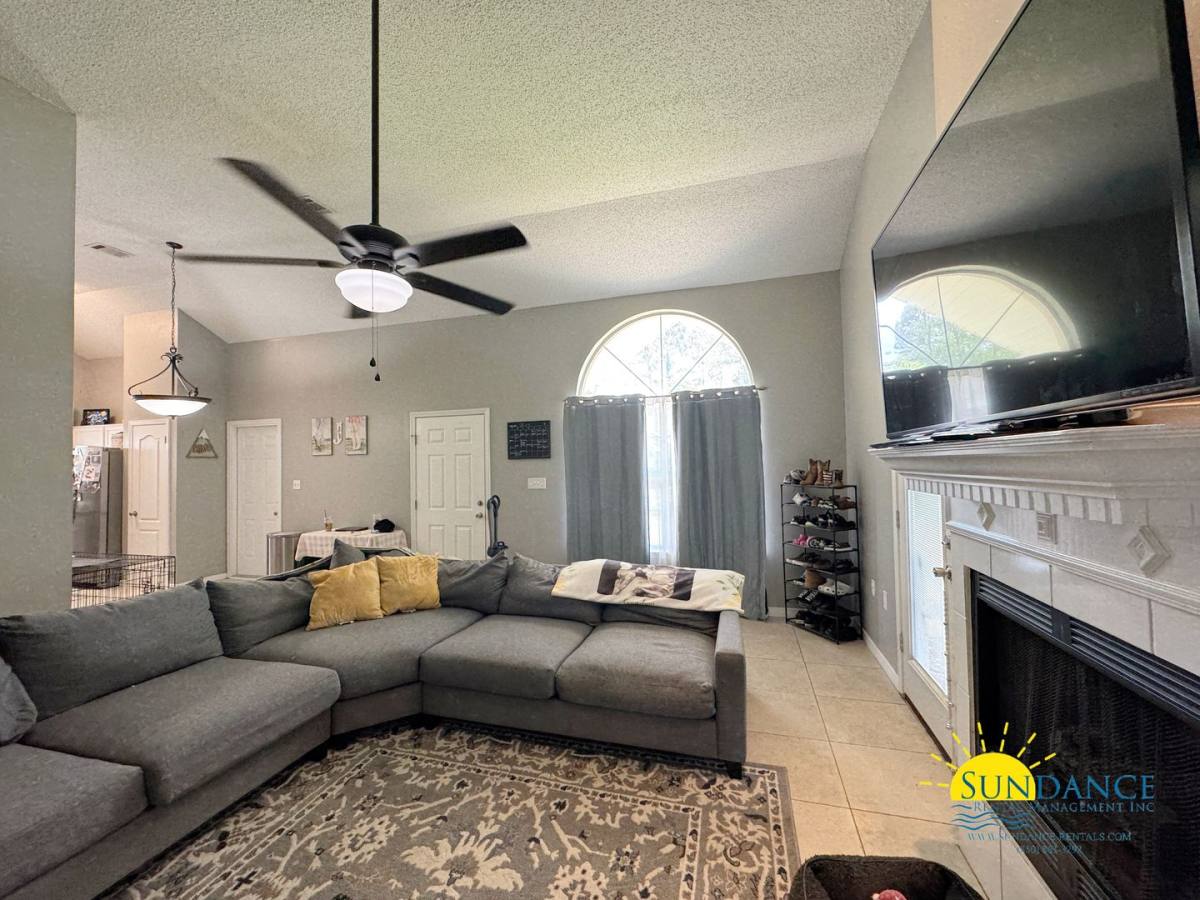 House for rent at 1701 Colonial Court, Fort Walton Beach, FL 32547