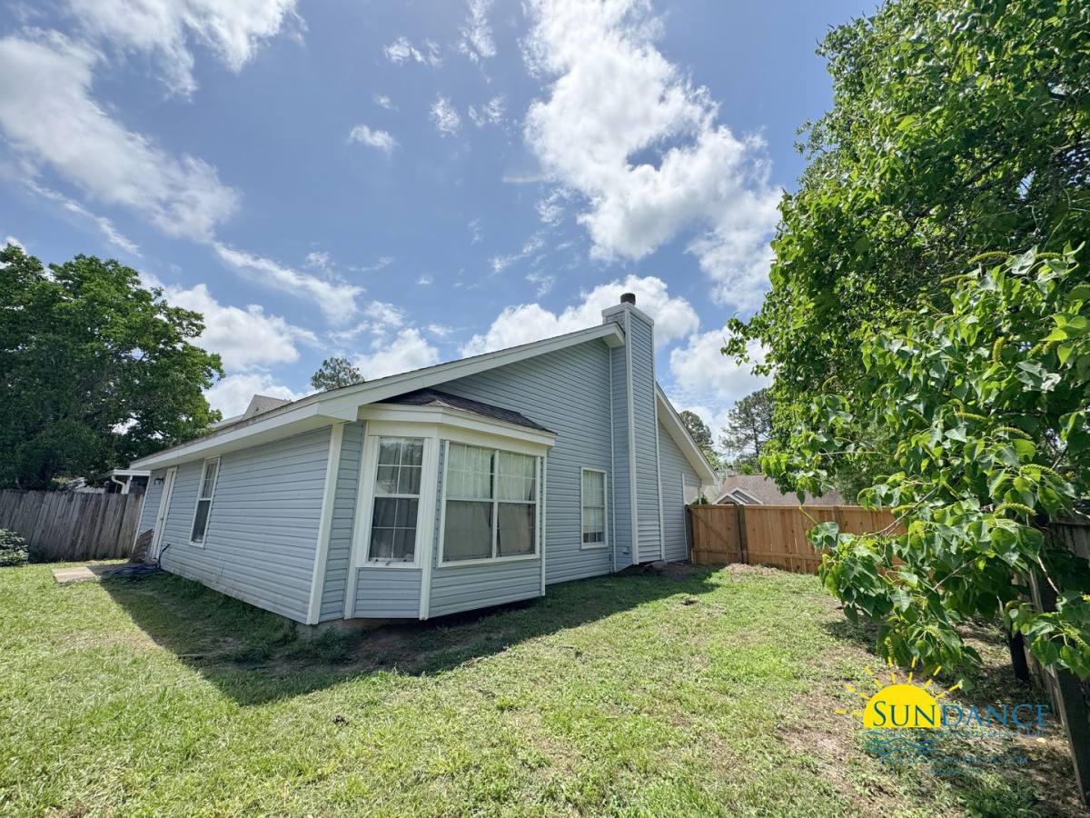 House for rent at 1701 Colonial Court, Fort Walton Beach, FL 32547