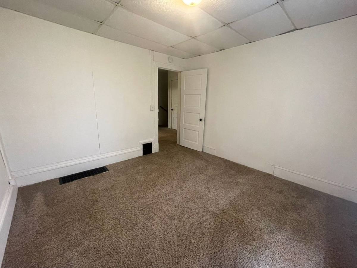 Apartment for rent at 1901 E Superior St, Duluth, MN 55812