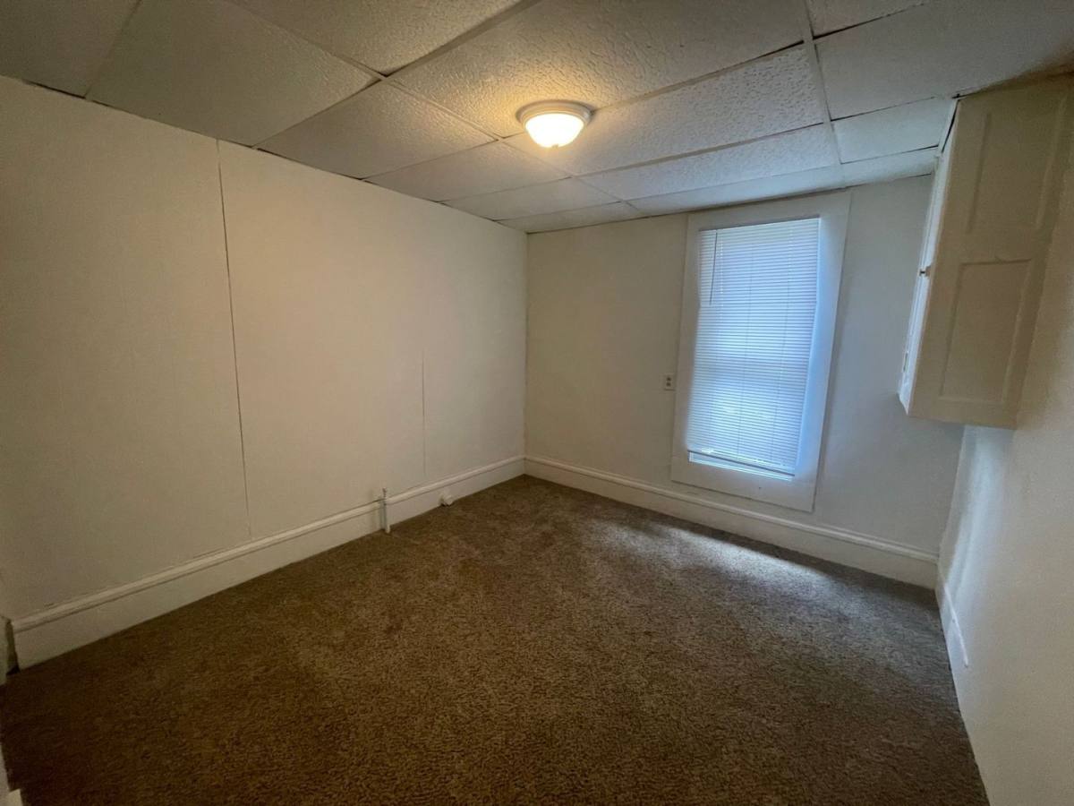 Apartment for rent at 1901 E Superior St, Duluth, MN 55812