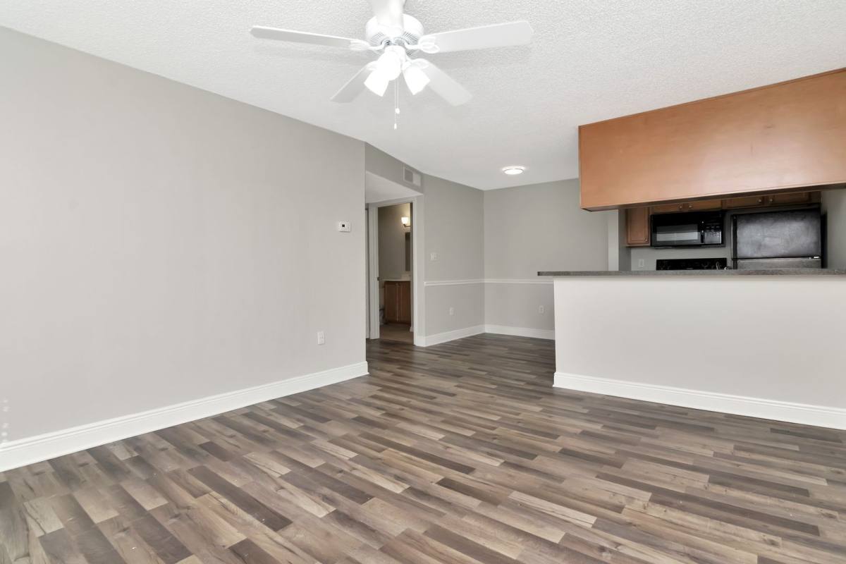Apartment for rent at 308 Lake Parsons Green, Brandon, FL 33511