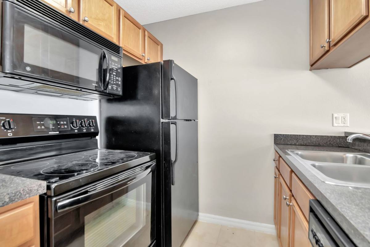 Apartment for rent at 308 Lake Parsons Green, Brandon, FL 33511