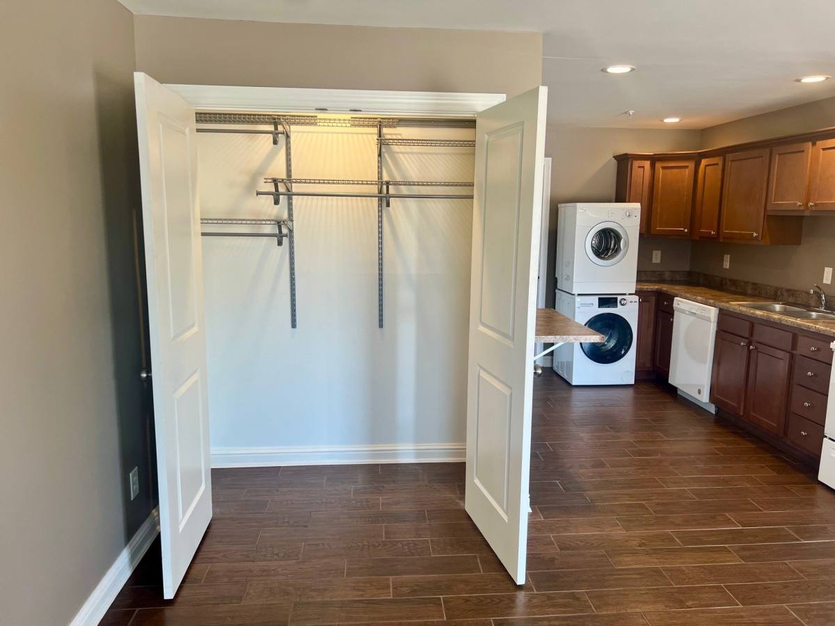 Apartment for rent at 1604 Spring Valley Dr #3, Huntington, WV 25704