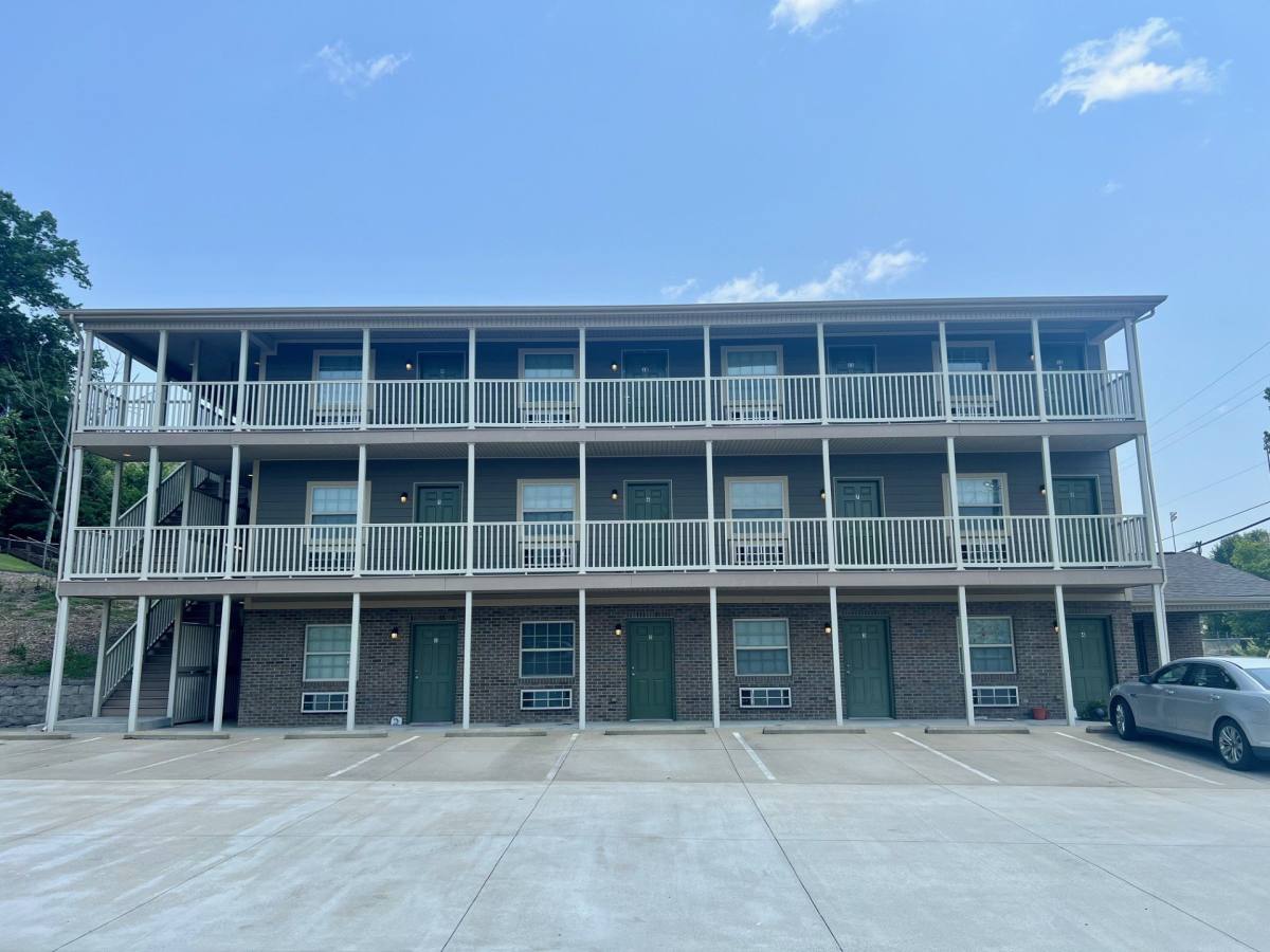 Apartment for rent at 1604 Spring Valley Dr #3, Huntington, WV 25704
