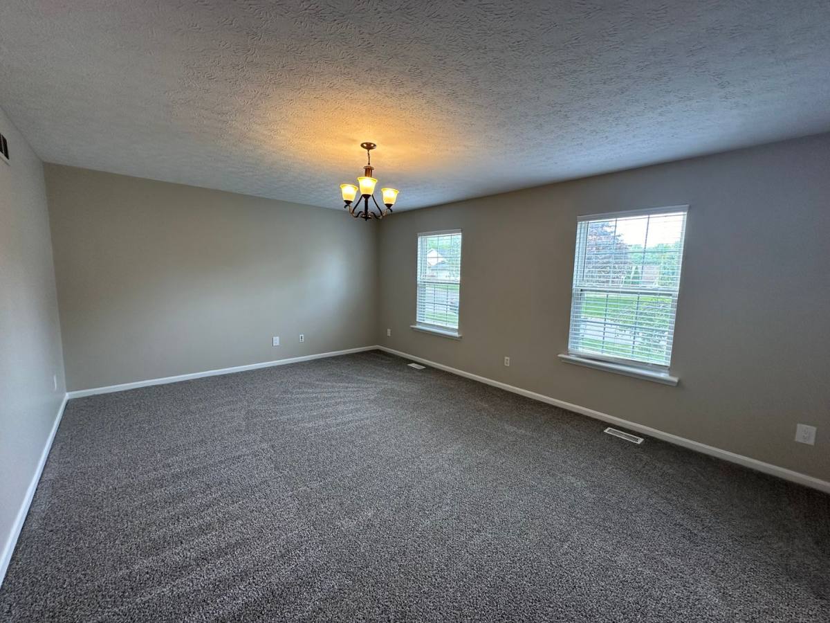 Apartment for rent at 3929 Pinoak View Court, Louisville, KY 40299