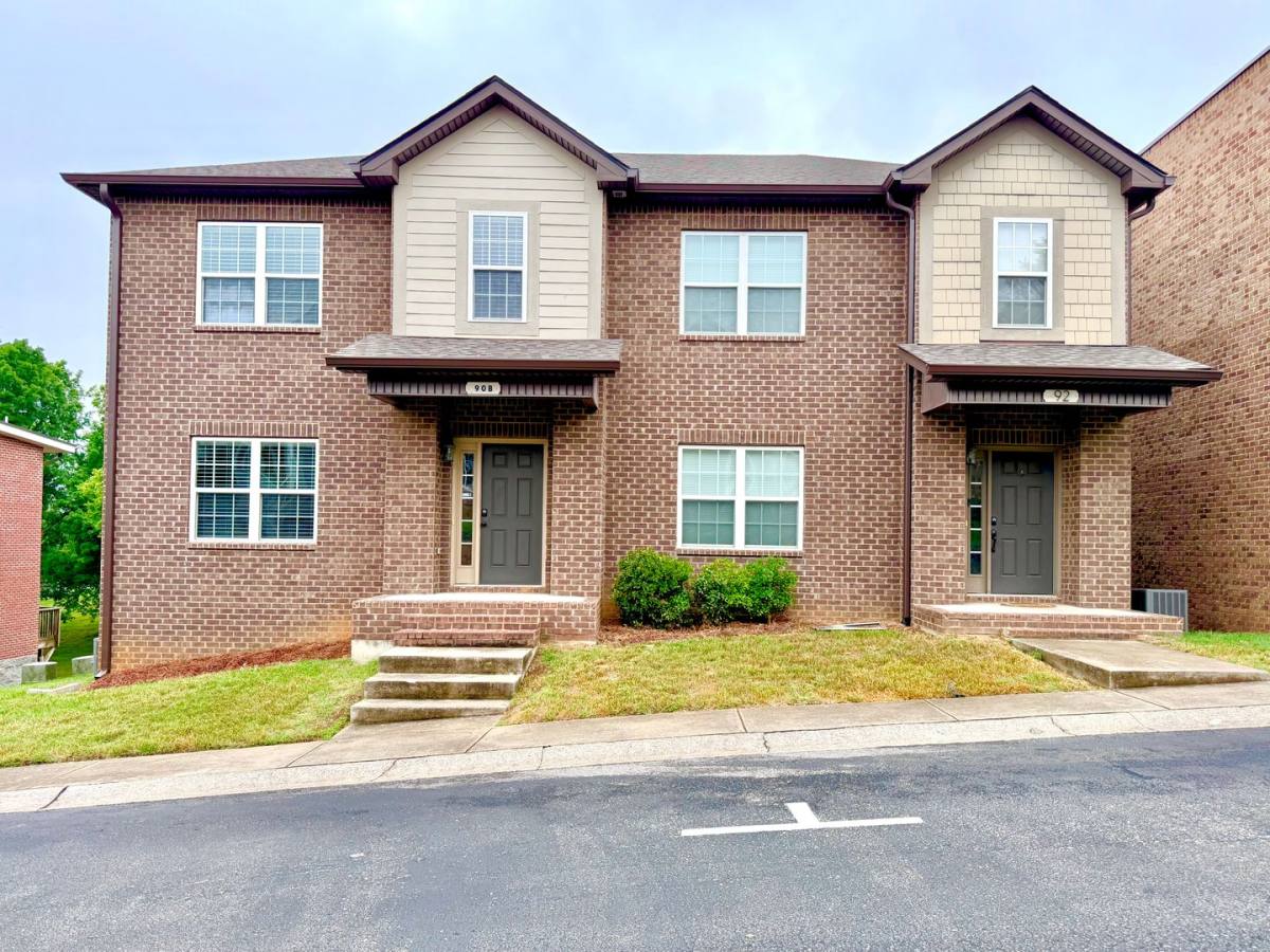 Condo for rent at 90B Promontory Lane, Clarksville, TN 37040