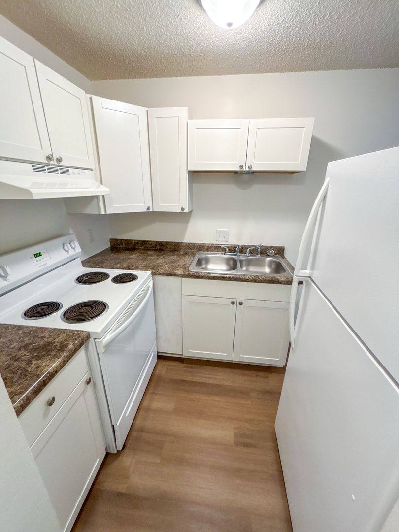 Apartment for rent at Vintage, 1111 SW Fillmore St, Topeka, KS 66604