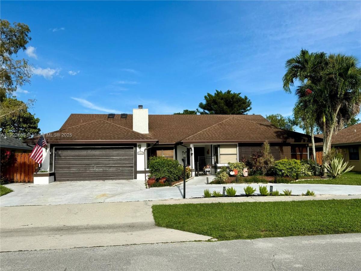 House for rent at 3647 Barberry Dr, Wellington, FL 33414