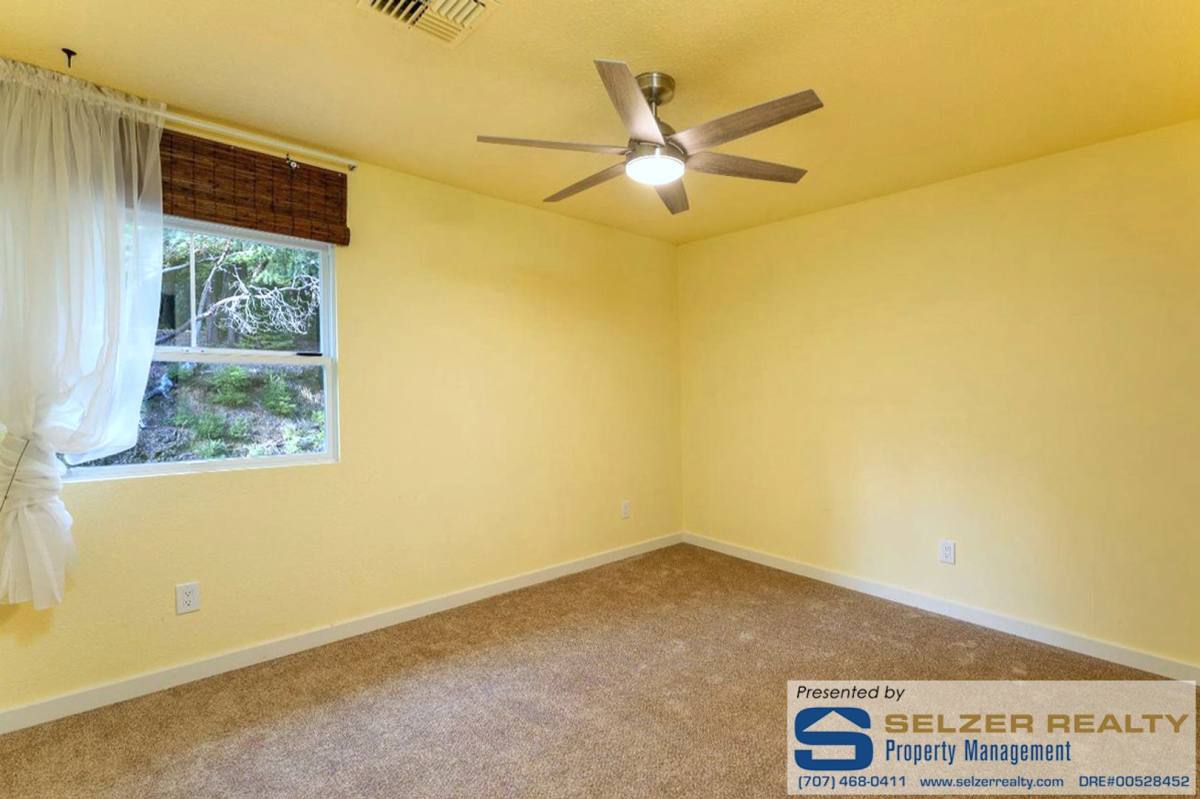 House for rent at 25053 Robin Circle, Willits, CA 95490